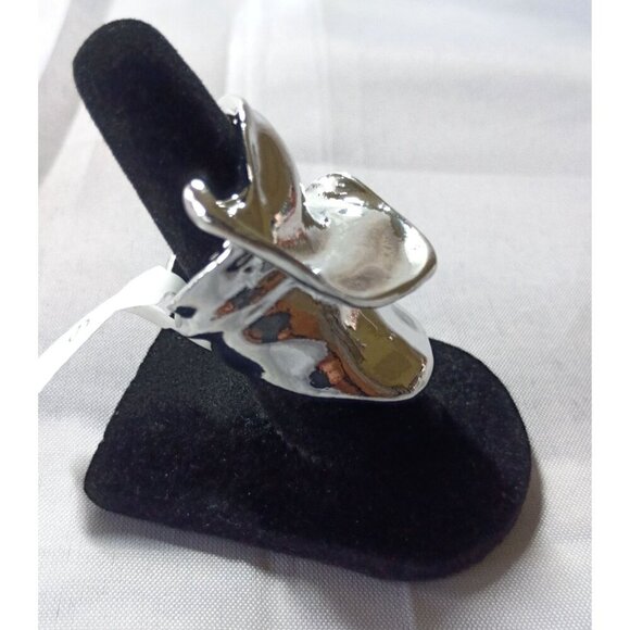 Bold Silvertone Abstract Statement Ring Size 6 Alloy New in Gift Box Glam - Picture 4 of 6